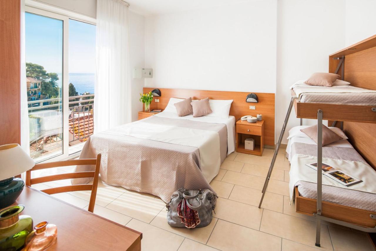 Hotel Europa Finale Ligure Buitenkant foto
