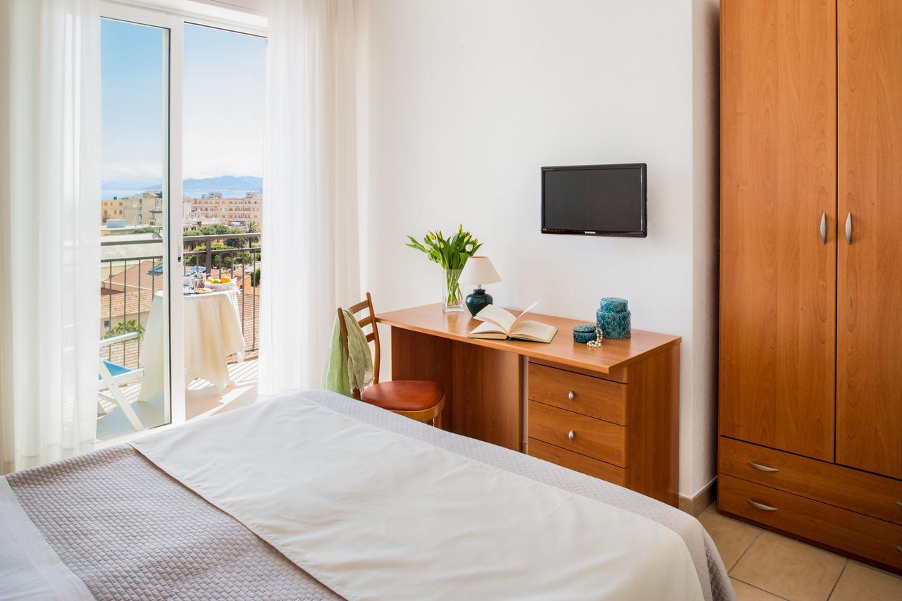 Hotel Europa Finale Ligure Buitenkant foto