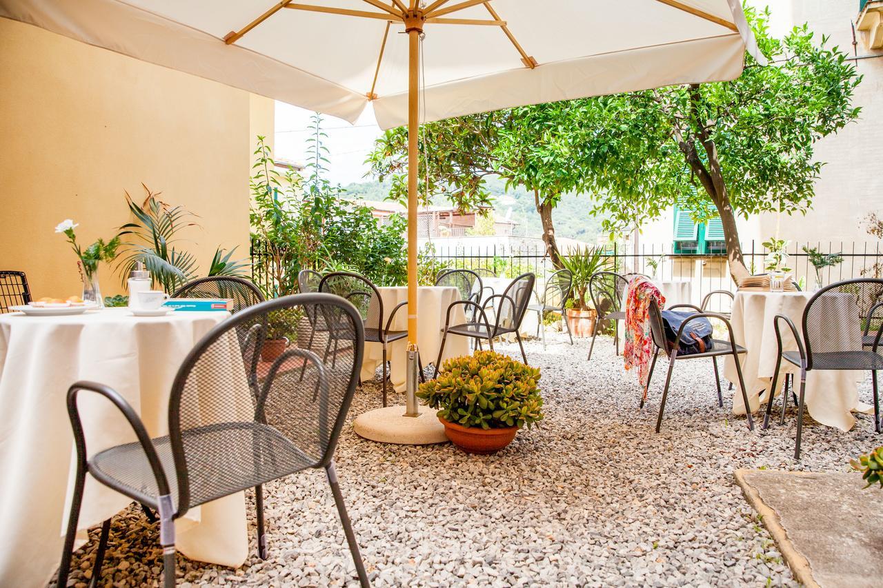 Hotel Europa Finale Ligure Buitenkant foto